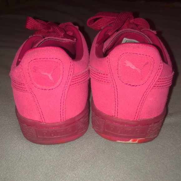 Rose Red/Hibiscus Suede Puma Shoes - Picture 6 of 8